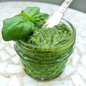 Lire la suite à propos de l’article Pesto fait maison